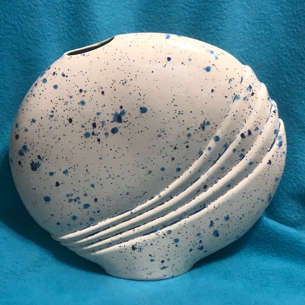 Ceramic Vase - Picture 4 of 4